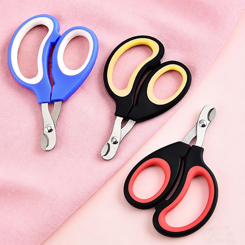 Crescent Pet Nail Clippers - Beginner-Friendly, Exclusive to Pet Store, Hot-Selling for Cats