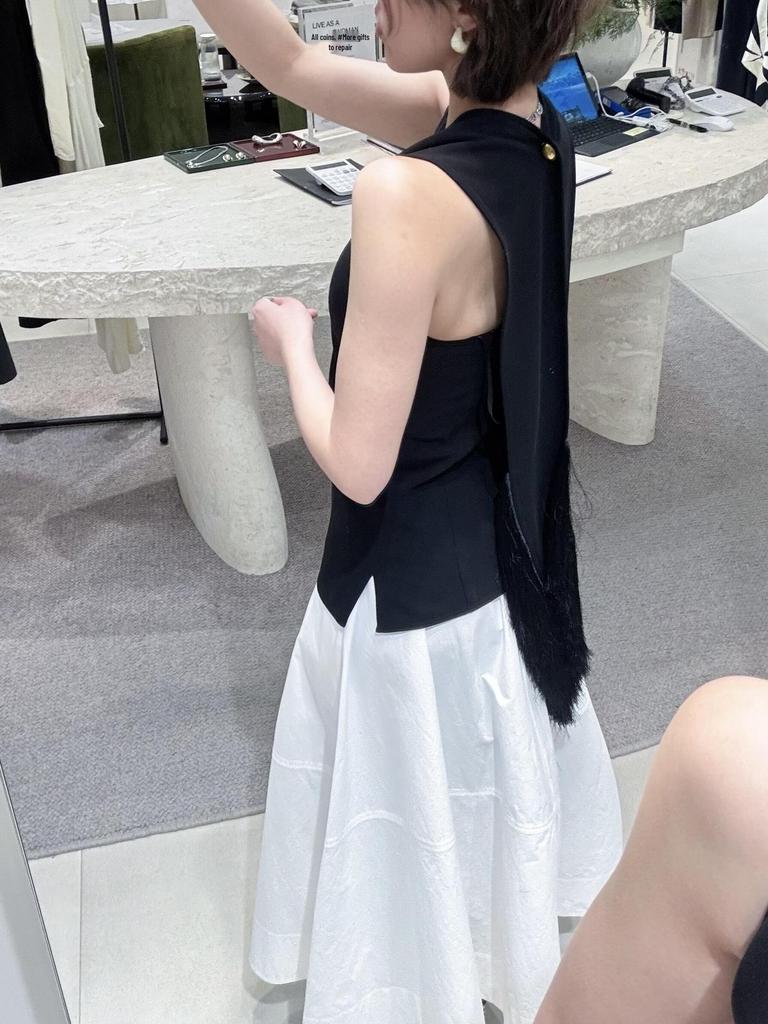 ED26 Sleeveless Black Top & White Skirt Set for Women - Summer Casual Style