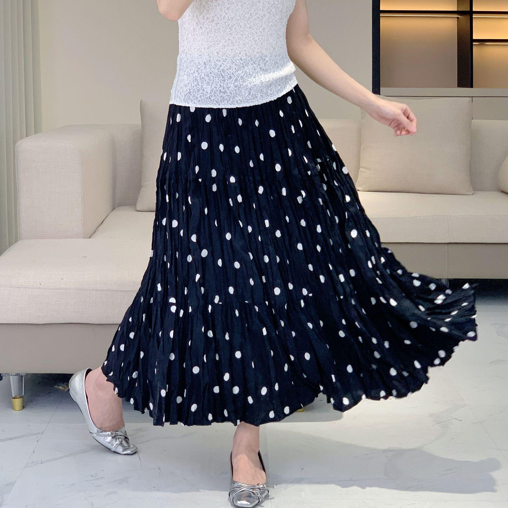 

2025 Polka Dot A-line Midi Skirt: Fresh, Sweet, High-waisted, Loose Fit, Hip-covering Long Swing Skirt for Women One Size [Suitable for 90-150 jin]