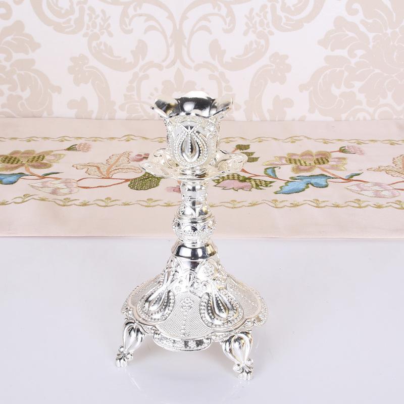 Luxury European Dining Table Model Room Soft Decoration Ornament European Candlelight Dinner Props Metal Wedding Candle Holder