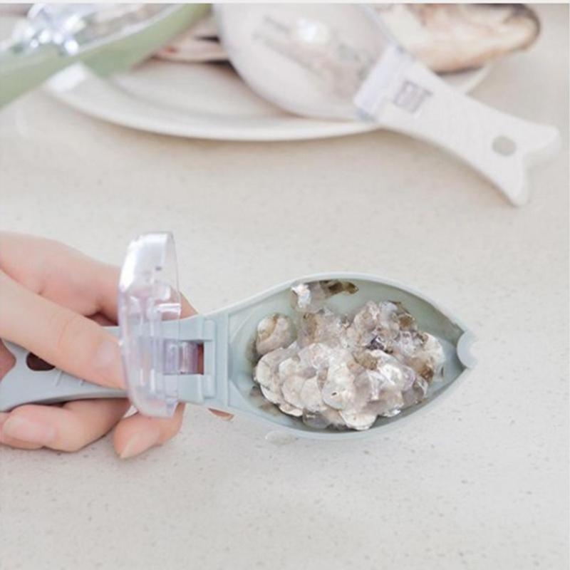 1PCS Plastic Fish Scales Scraper Fish Skin Brush Scraping Fishing Scale Brush Graters Remove Fish Knife Cleaning Peeler Scaler Scraper