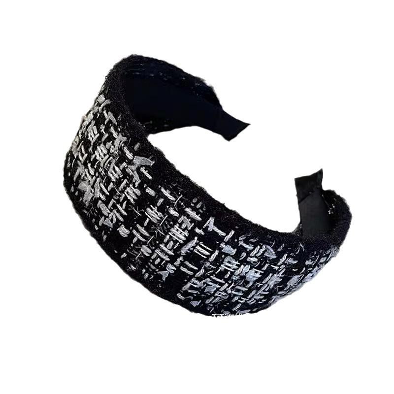 Autumn and Winter Plush Wide-brimmed Hair Band with A High and Elegant Headband On The Top of The Head