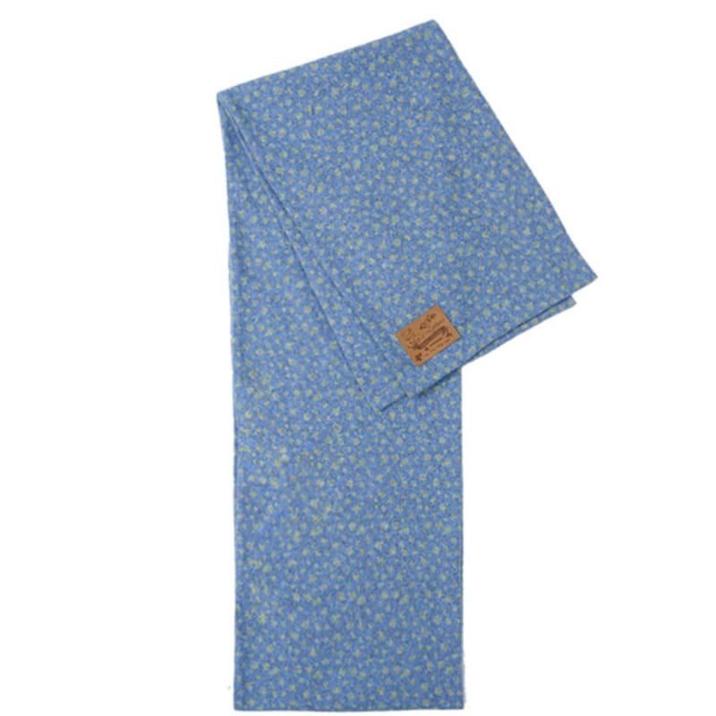 

Shin’s Letters D.Muffler no.8 _ Sky Blue Floral Big Muffler Free