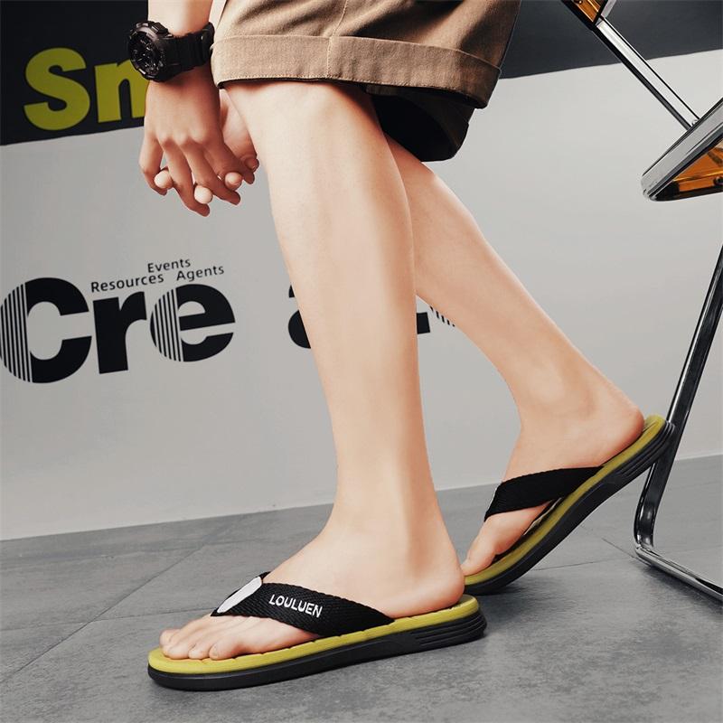 Flip-flops la modă nouă pentru plajă Papuci anti-alunecare plat pentru interior Bărbați Papuci confortabili plat casual pentru bărbați Slides Chanclas Hombre