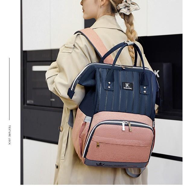 New lightweight luxury diaper bag, large-capacity multi-functional mommy bag, perfect for outings and preparing for childbirth