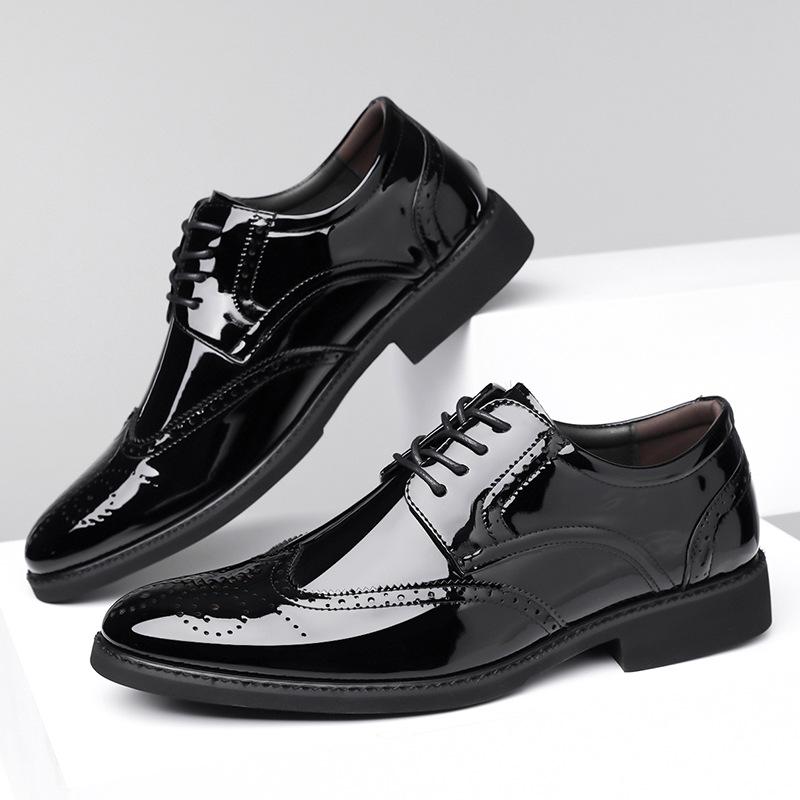 2025 New Carved Brock British Patent Leather Business Dress Leather Shoes Men's Lace-Up Derby Shoes Pointed Youth