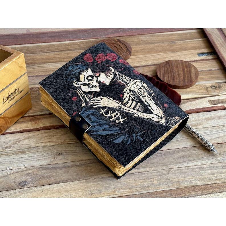 Handmade Leather Skull Lover journal Wiccan Pagan journal grimoire book of shadows For men women Traveling Sketchbook birthday gift