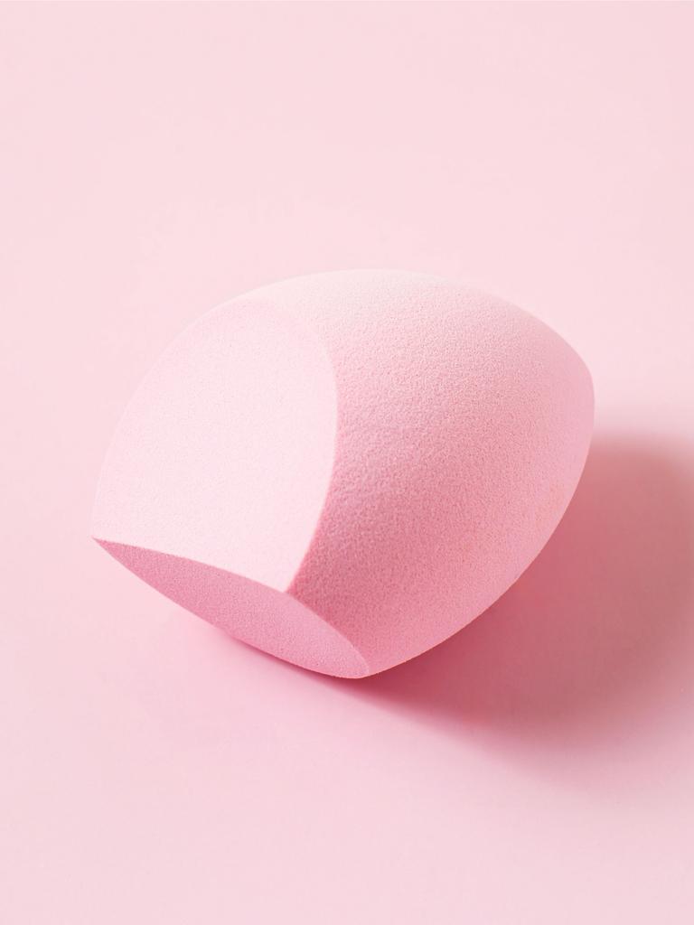 Teardrop Cut Makeup Puff
