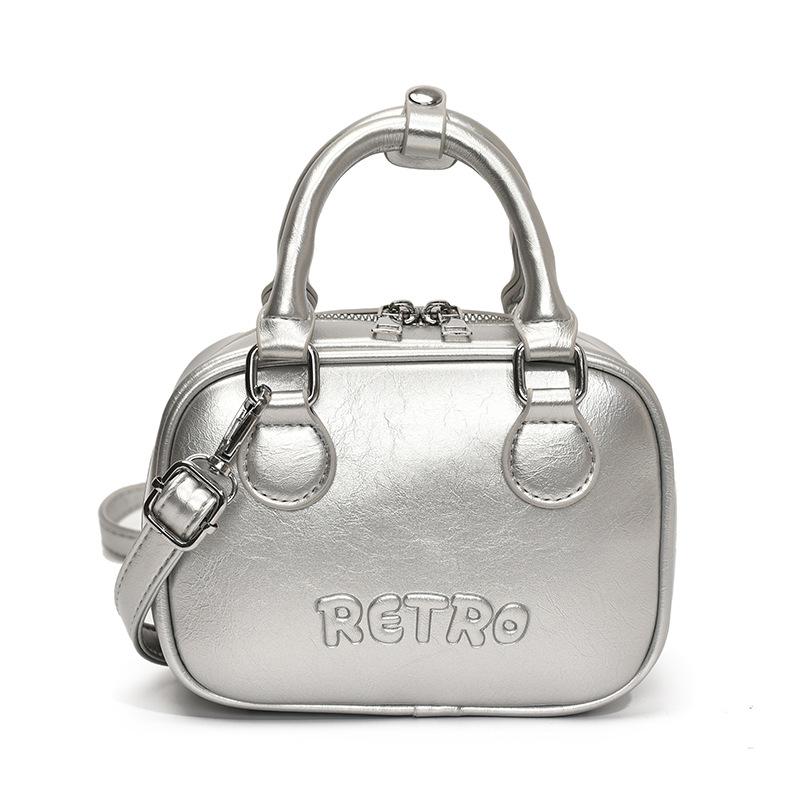 

Spring and summer popular simple Ou Ruofeng Korean fashion portable pillow bag women s high-end texture commuting versatile messenger bag