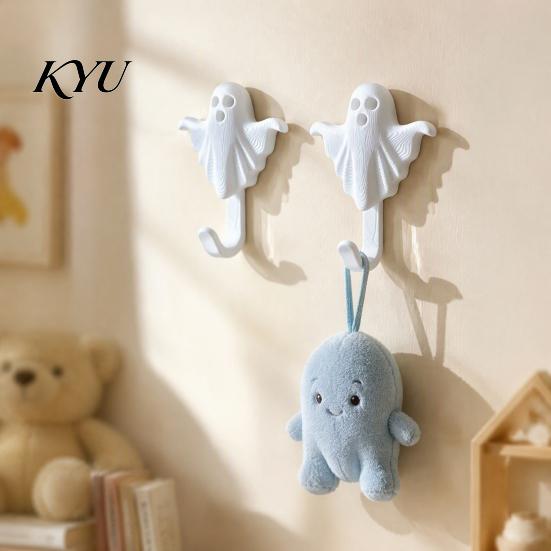 Space Saving Organizer 2Pcs 3D Printed Halloween Ghost Wall Hook, Decorative White Hanger for Home Decor Hats Towels Keys, Creative Storage