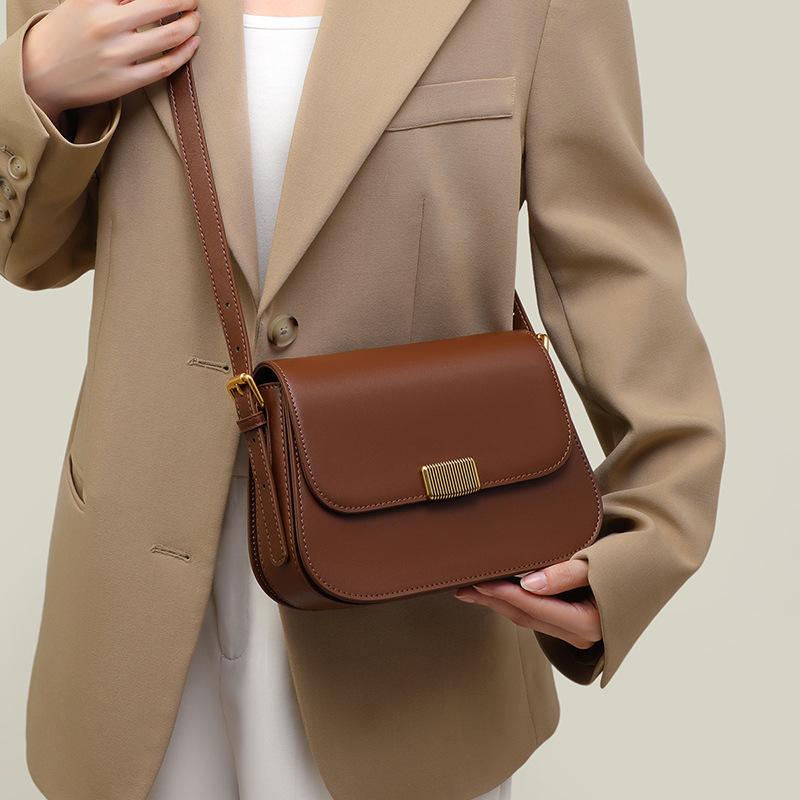 Tasche 2025 Neue Leder Crossbody Damenhandtasche Ein Schulter Achseltasche Kleine quadratische Tasche Pendler Casual Tofu Tasche Gepäck