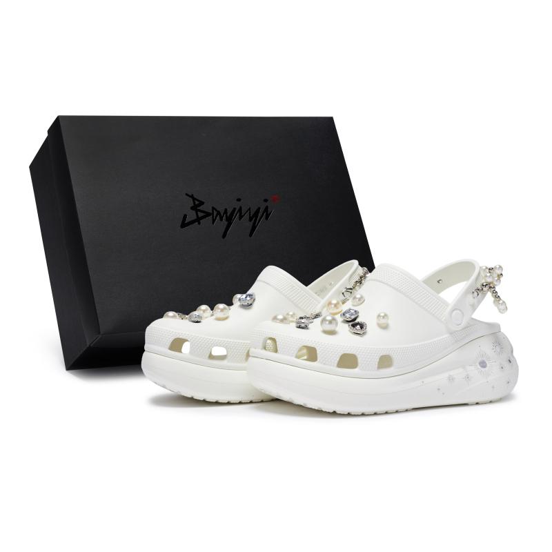Crocs Classic Clog 811 Manufacture Silver Moon Secret Realm Limited Edition Canvas Bag Clogs Unisex White