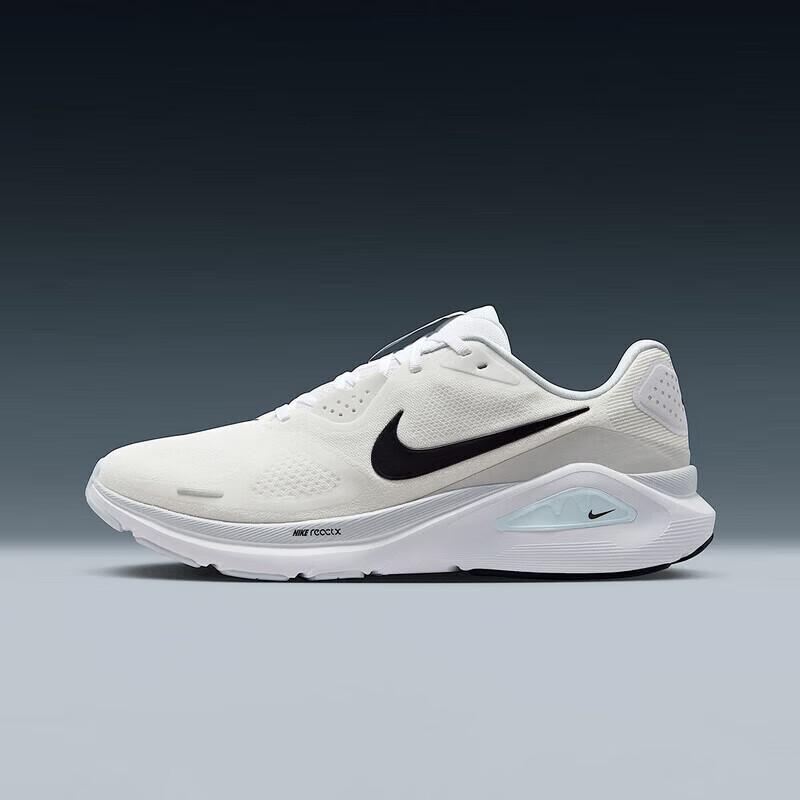 Nike Men s Structure 26 Road Running Shoes 44