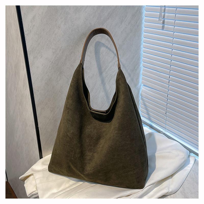 Crossbody bag suede bag women's new versatile shoulder bag retro large-capacity commuter tote bag