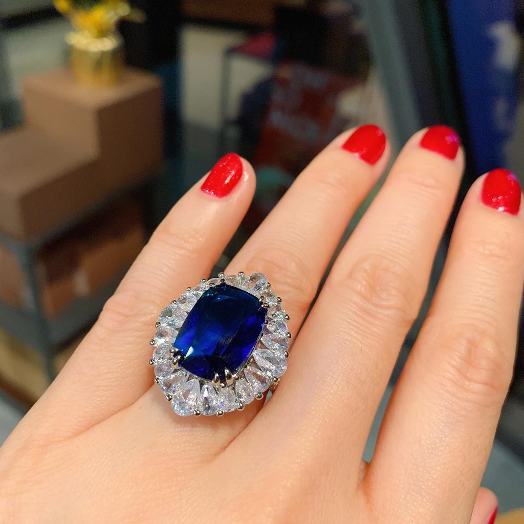 European and American fashion popular simulation Tanzanian Sapphire diamond ring main stone 10 * 12