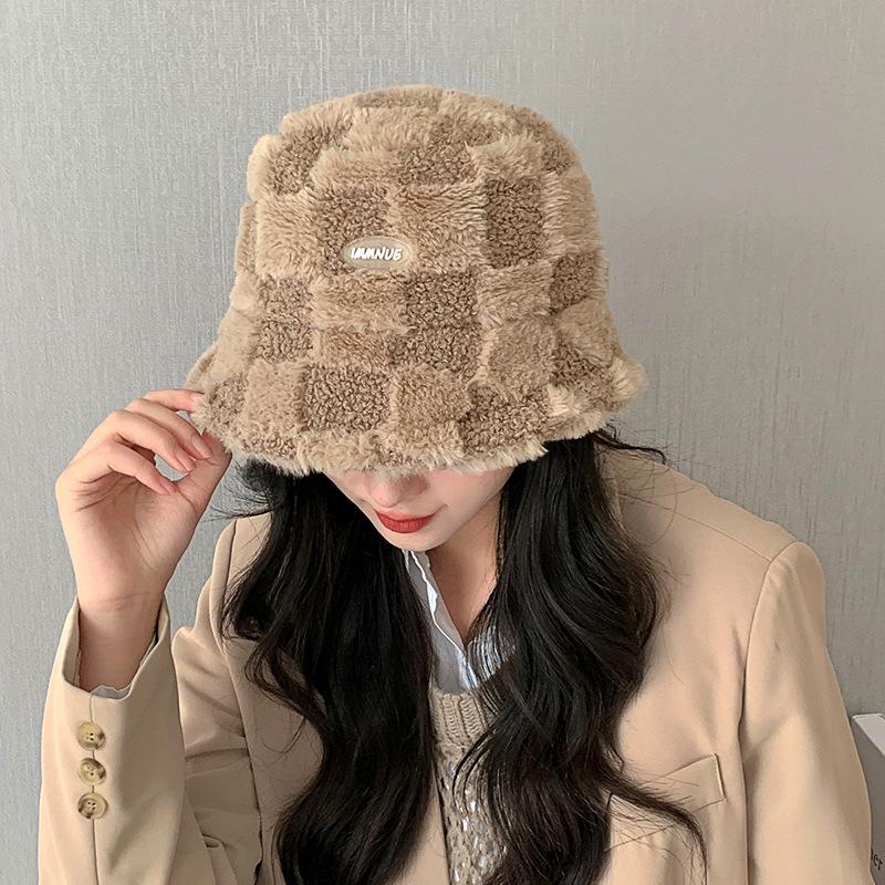 Lamb Velvet Fisherman Hat for Women Japanese Style Checkerboard Color Bucket Hat Autumn and Winter Thickened Warm and Face Showing Small Plush Hat