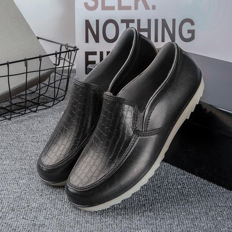 Water shoes low-top rain shoes men's shallow summer fashion overshoes non-slip waterproof wear-resistant rain boots labor insurance rubber shoes