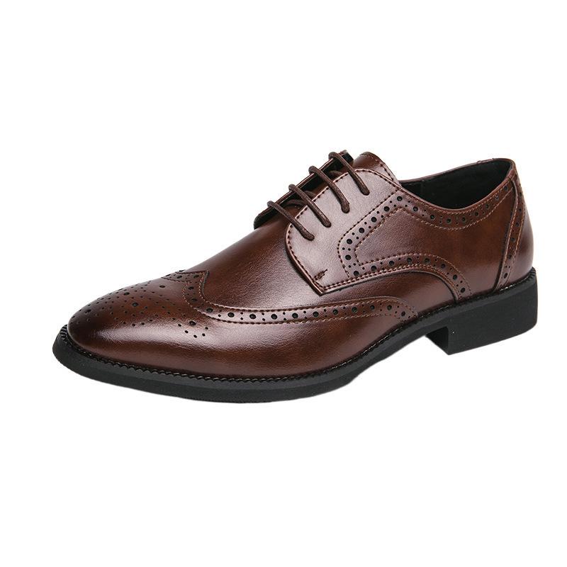 2025 Men's Retro Brogue Leather Shoes: British Casual or Business Formal.