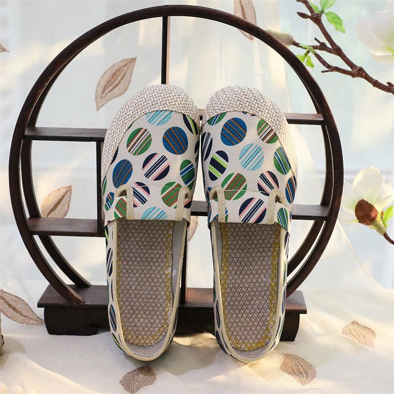 Women's Canvas Shoes Ethnic Old Beijing Cloth Shoes Linen Soft Soled Single Shoes Mother's Shoes
