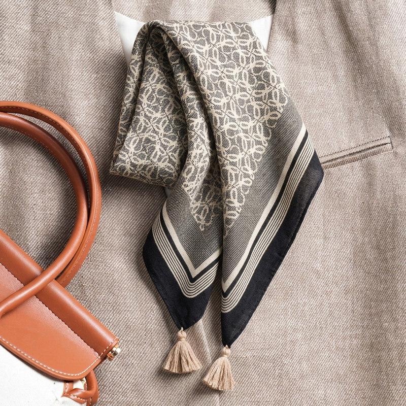 New 71 polka dot small square scarf silk scarf women's Korean velvet double-sided hanging ear neck protection small scarf scarf shawl