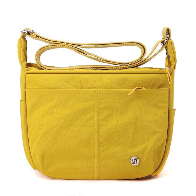 Nejlon szövetből készült alkalmi kis kereszttáska női könnyű alkalmi futártáskák 2024 télen, új, egyszerű divatos ingázó válltáska női