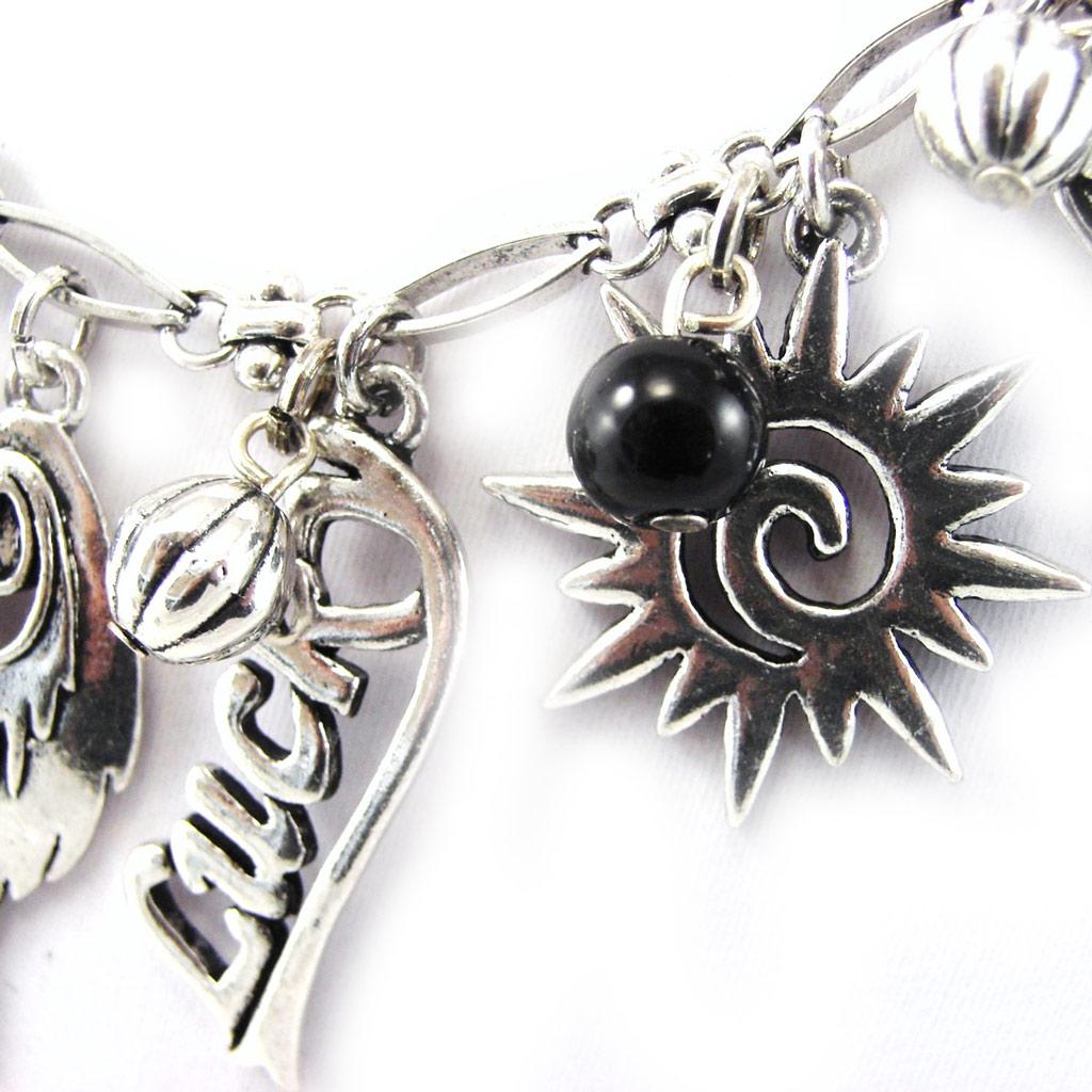 NOA [G0534] – Schwarze Designer-Halskette „Gypsy“.