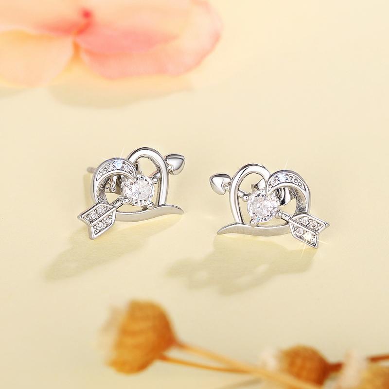 

Huitan Creative Love Stud Earrings Copper Color Fashion Versatile Women s Ear Piercing Earrings Heart Zircon Drop Shipping