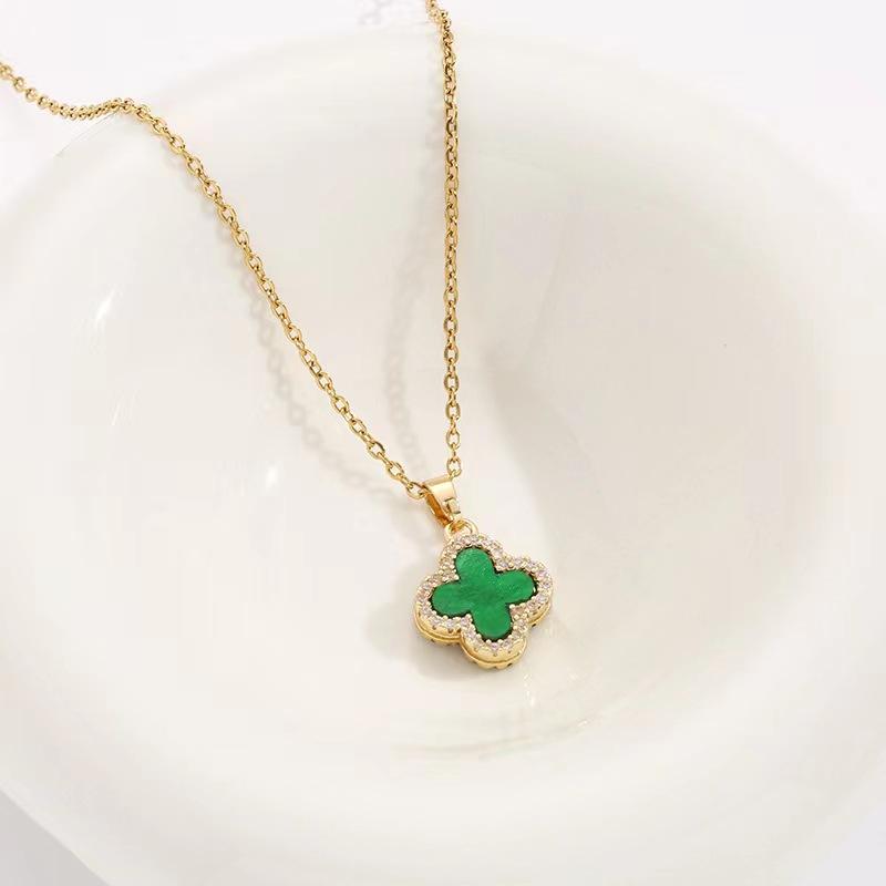 

Ожерелье из титановой стали с двухсторонним кулоном в виде четырехлистного клевера, женский тренд, микроинкрустация цирконом, аксессуар два в одном