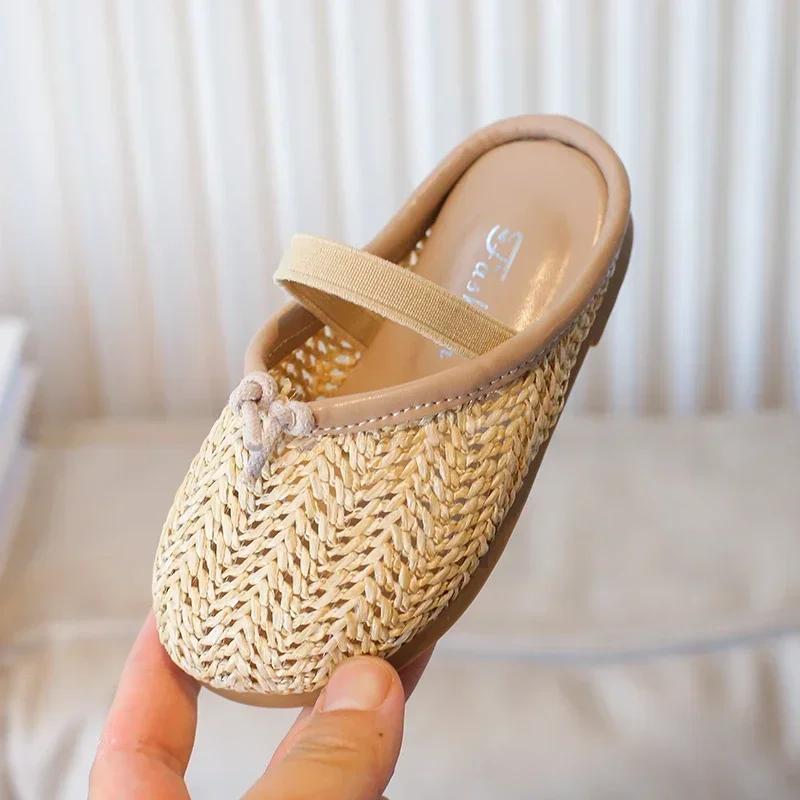 Sandali da Bambina 2024 Estivi Nuova Moda Morbidi Comodi Chic Intrecciati Antiscivolo Casual Versatili Scarpe da Spiaggia Fresche