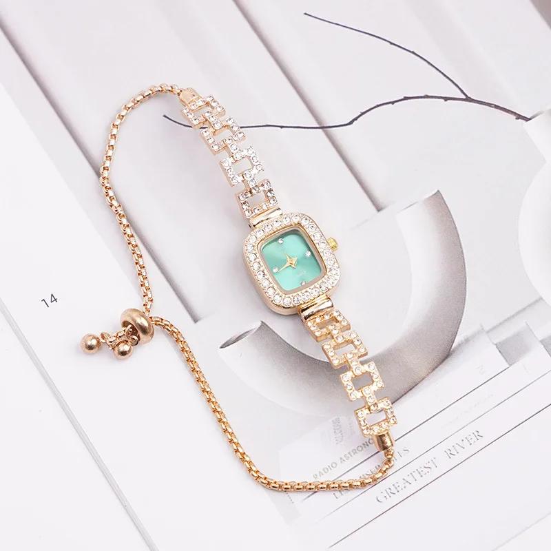 Cross-border New Small Square Bracelet Pull Women's Watch Free Adjustment Square Chain Diamond Set Small Ladies Quartz Watch