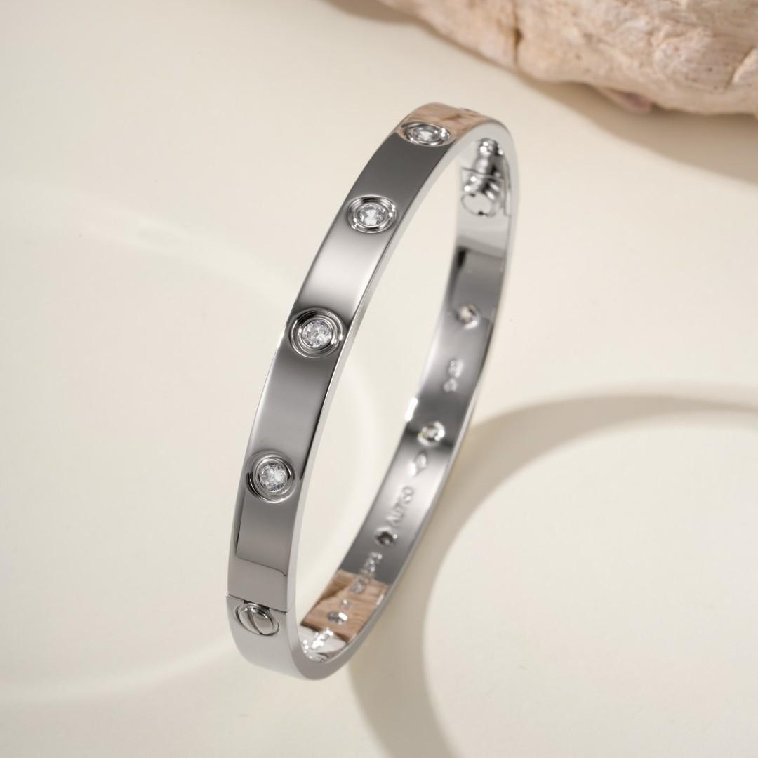 

Kajia Classic Широкая версия Браслет с десятью бриллиантами Версия Seiko Простой дизайн Высокое чувство Легкая роскошь Нишевый браслет Не выцветает V Gold