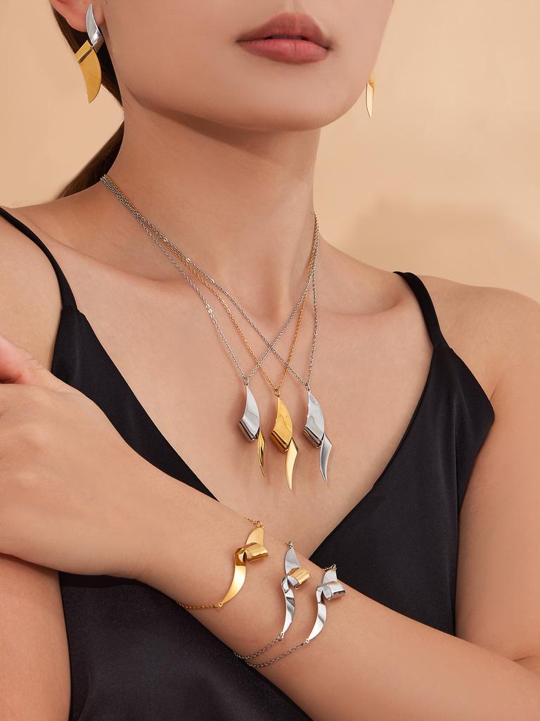 Tiny Chain Necklace Bracelet Matching Earring In Stainless Steel With Aesthetic Pendant Necklaces Bracelets Earrings For Women