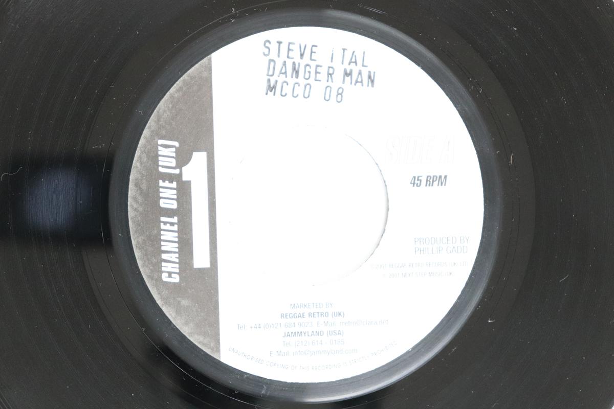 

7inch Record STEVE ITAL, HI TECH ROOTS DYNAMICS - Danger Man MCCO08 CHANNEL ONE 2001 UK Reggae, Ska & Dub Used