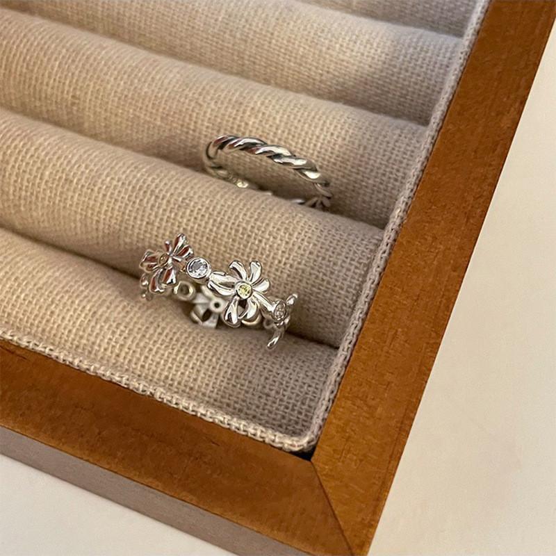 Vintage Floral Design Adjustable Copper Ring For Women With Sparkling Crystals Ideal For Fashion And Style