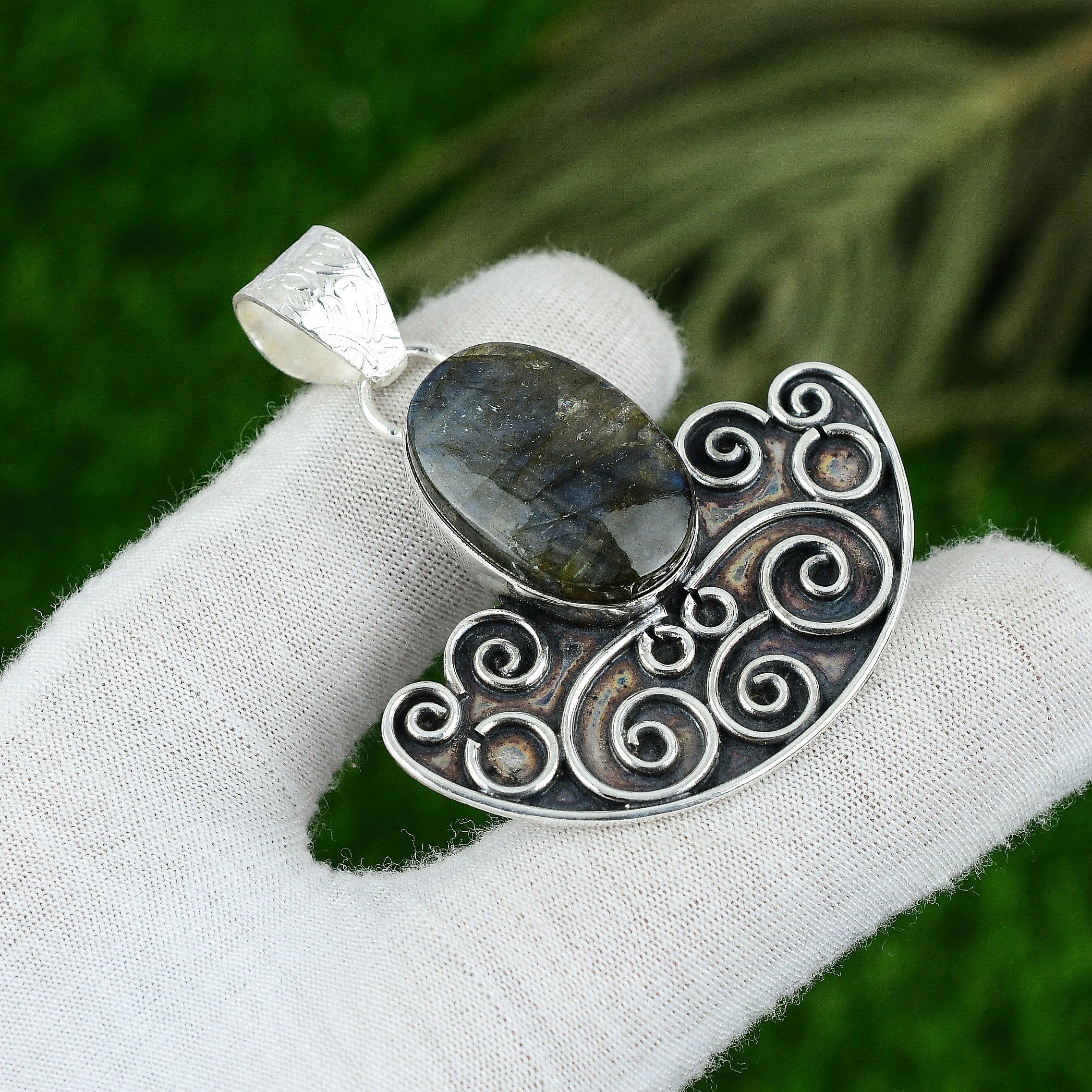 

925 Silver Oval Third Eye Chakra Labradorite Stone Wife Handcrafted Boho Pendant