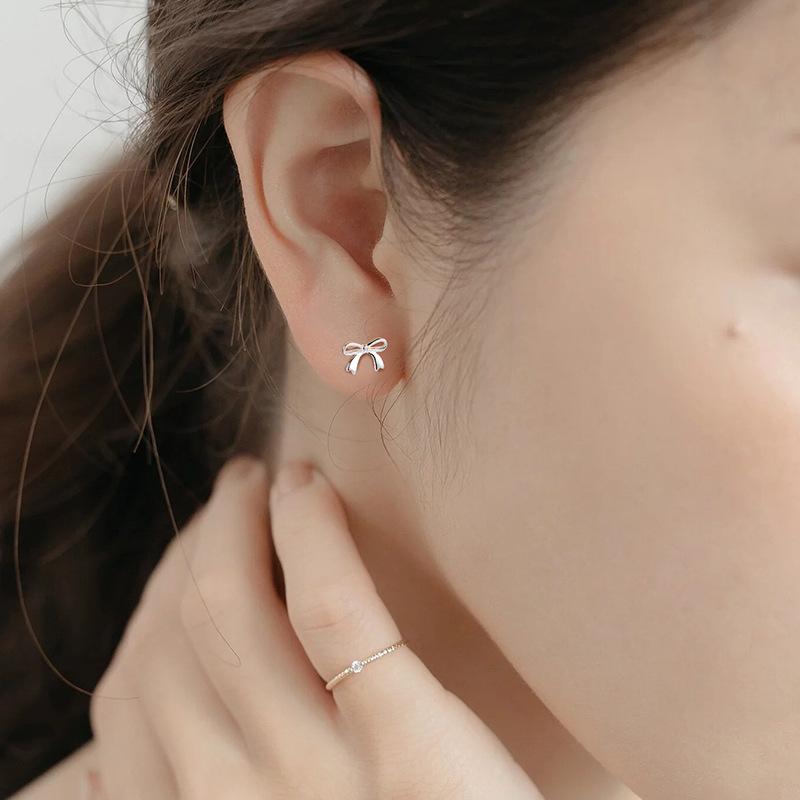 925 Sterlingsilber Hohl Schleife Ohrstecker für Damen Süß Punk Schraube Koreanischer Stil Neuer Ohrring Piercing Schmuck Pendientes