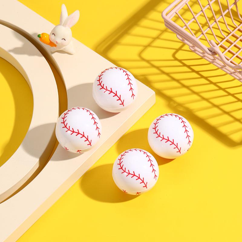 Süßer Cartoon-Fußball-Bleistiftspitzer - Buntes Einloch-Design