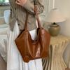 Casual Bucket Bag Women's New Versatile Underarm Bag Commuter Shoulder Bag Portable Autumn New Tote Bag