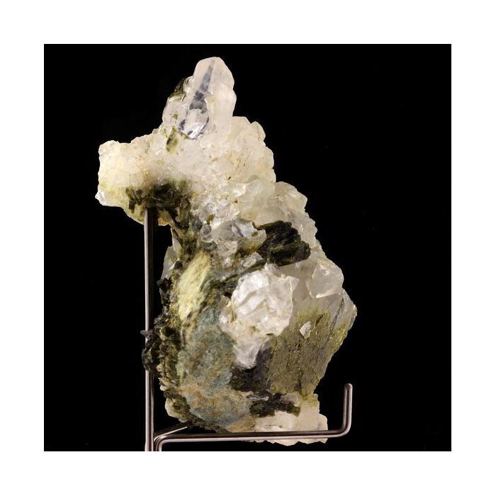 Pierres et Minéraux. Quartz + Epidote. 720.0 ct. Saint-Véran, Hautes-Alpes, France.