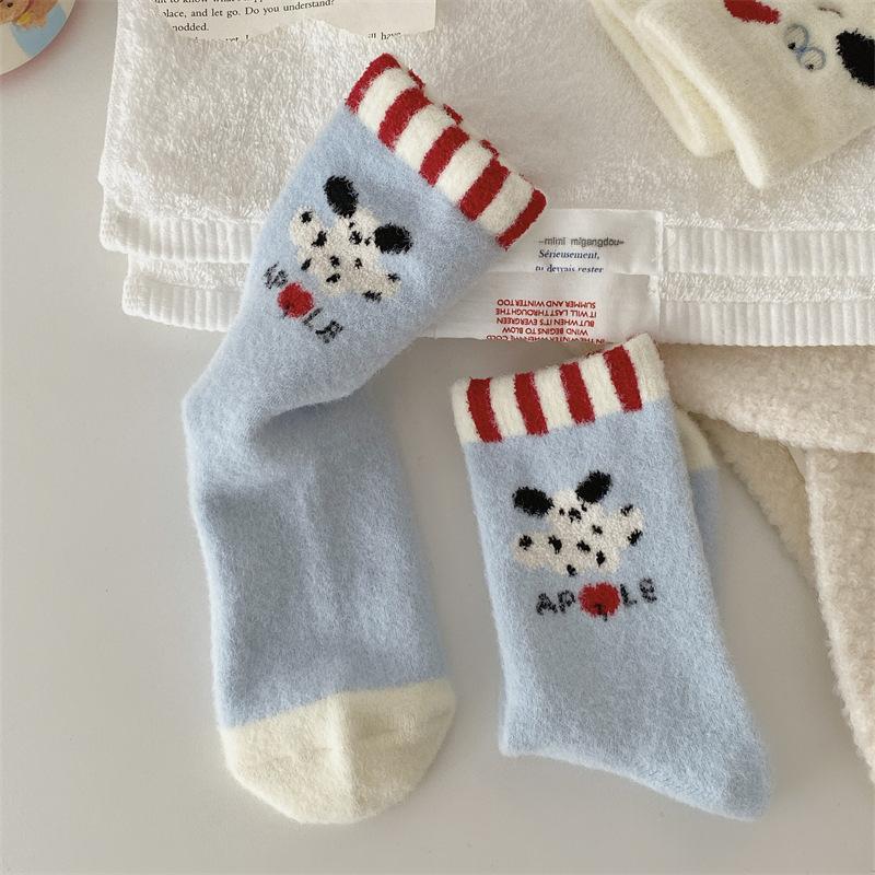Australian Velvet Socks, Cute Cartoon Puppy, Fluffy Fabric Label Mid-calf Socks, Warm and Soft Sleeping Socks