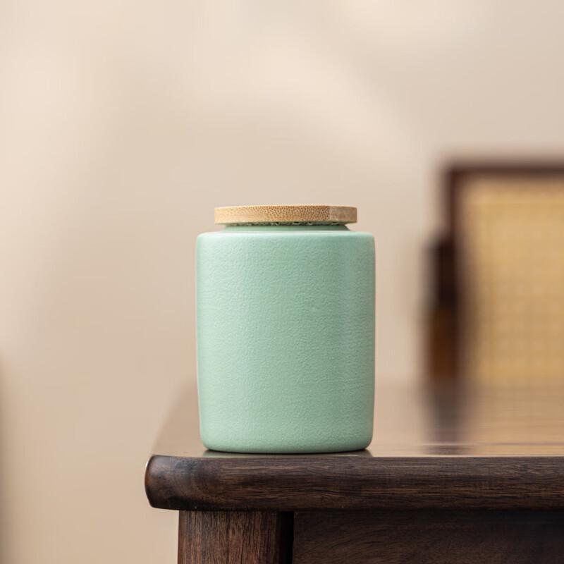 Ceramic Tea Caddy with Bamboo Lid