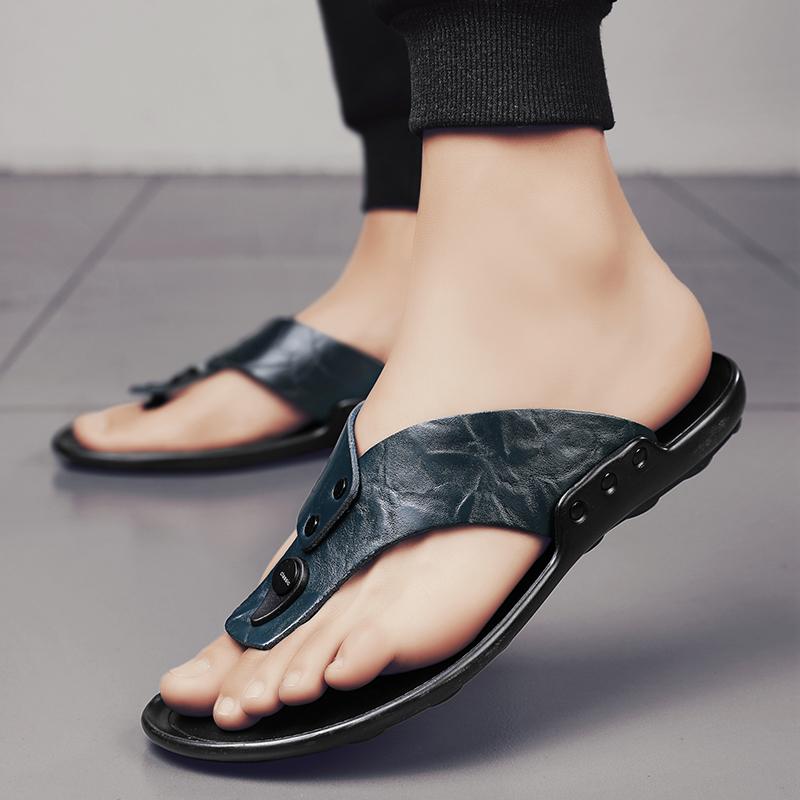 Fashion Italian Men Summer Breathable Beach Flip Flops Sandals High Quality Flat Designer Walking Flip Flops Classic Casual Leather Shoe