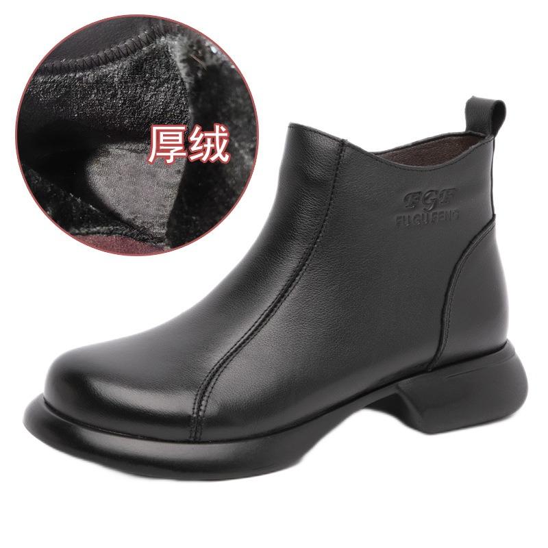 Leather thick heel soft bottom soft surface short boots children's autumn and winter retro round head large size velvet warm women's leather boots
