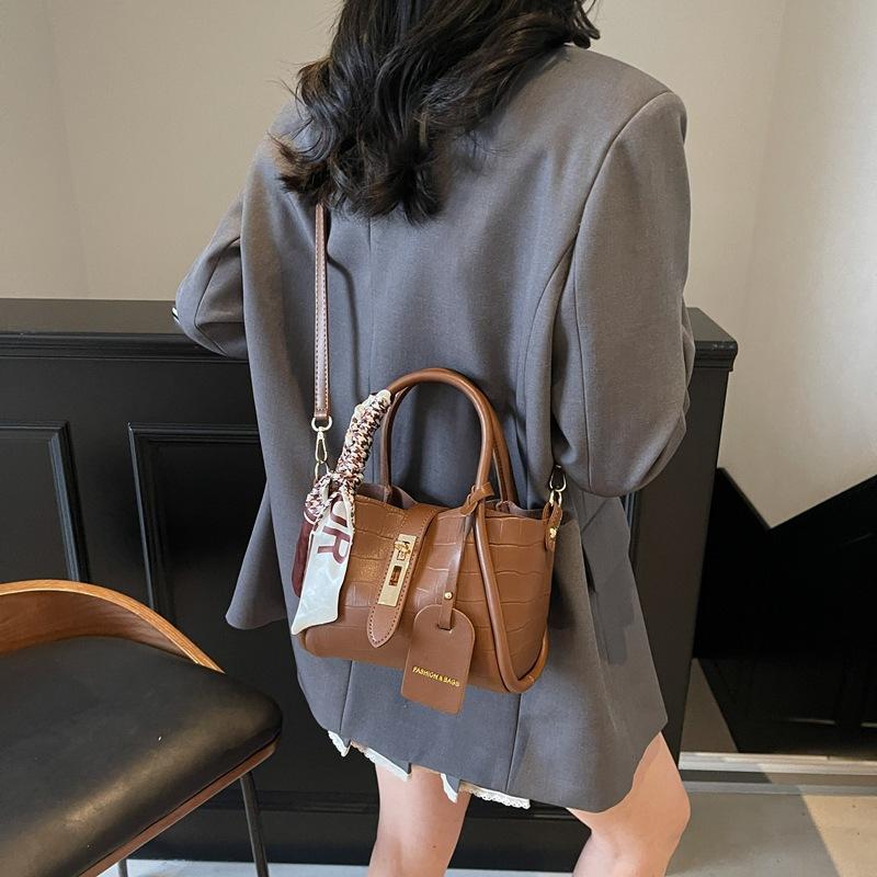 Premium Small Bag, New Women's Bag, Summer Versatile Messenger Bag, Fashionable Portable Bucket Bag