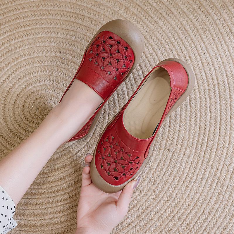 Mom summer hollowed out new flat-bottomed breathable single shoes sandals non-slip soft-soled comfortable hole women's shoes