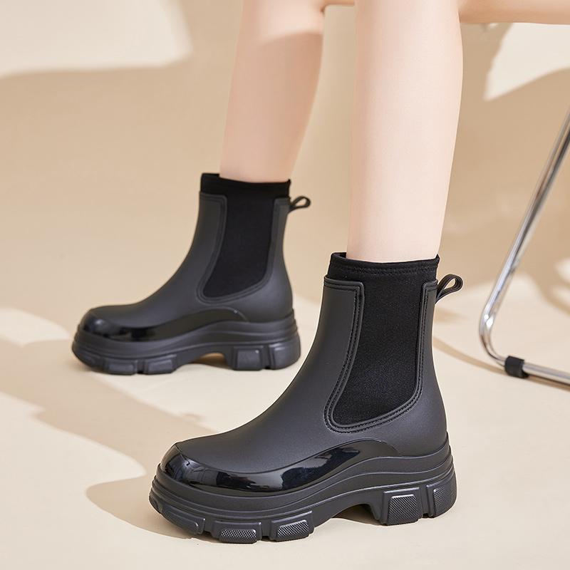 Stilvolle Damen Outdoor Kurzschaft Niedrig geschnittene Wasserstiefel, Gummischuhe für Autowäsche und Küchengebrauch