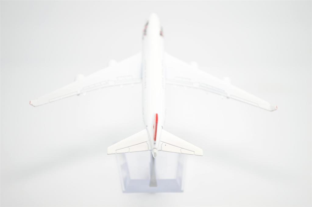 TANG DYNASTY 16cm Japonská letecká společnost Boeing B747 z lehkých slitin Model letadla Hračka 1/400 (JAL)