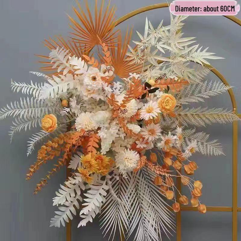 Künstliche Blumendekorationen für den Hochzeitsgang & die Bühne