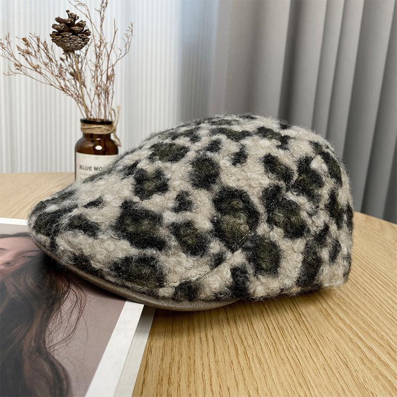 Spice Girl Style Leopard Print Retro Forward Hat Female Lamb Wool Warm Beret Cap Showing Face Small Brim Painter Hat