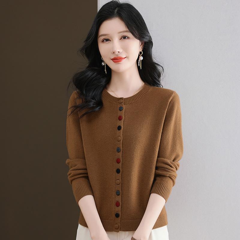 Autumn and Winter New Knitted Cardigan Women's Simple Short Sweater Solid Color Wool Outer Top Thin